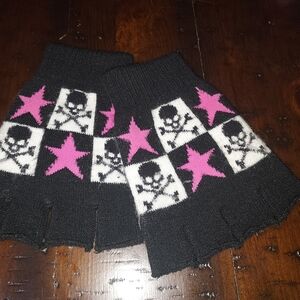 Black and Pink Skull Fingerless Gloves